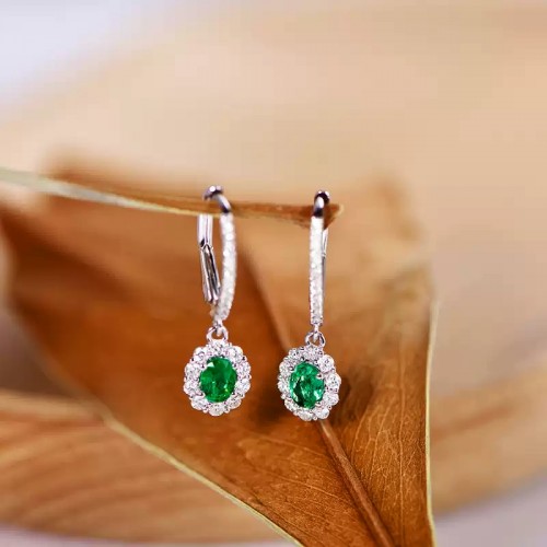 Oval Zümrüt Ve Pırlanta Sallantılı Küpe SS3015