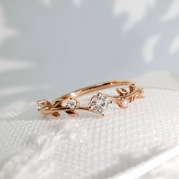 Natural Diamonds Ivy Leaf Design Ring SS0361