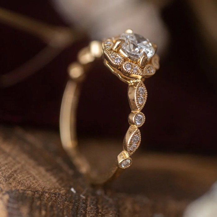 Diamond Vintage Ring 14K Yellow Gold SS0209 Diamond Vintage Ring 14K Yellow Gold SS0209