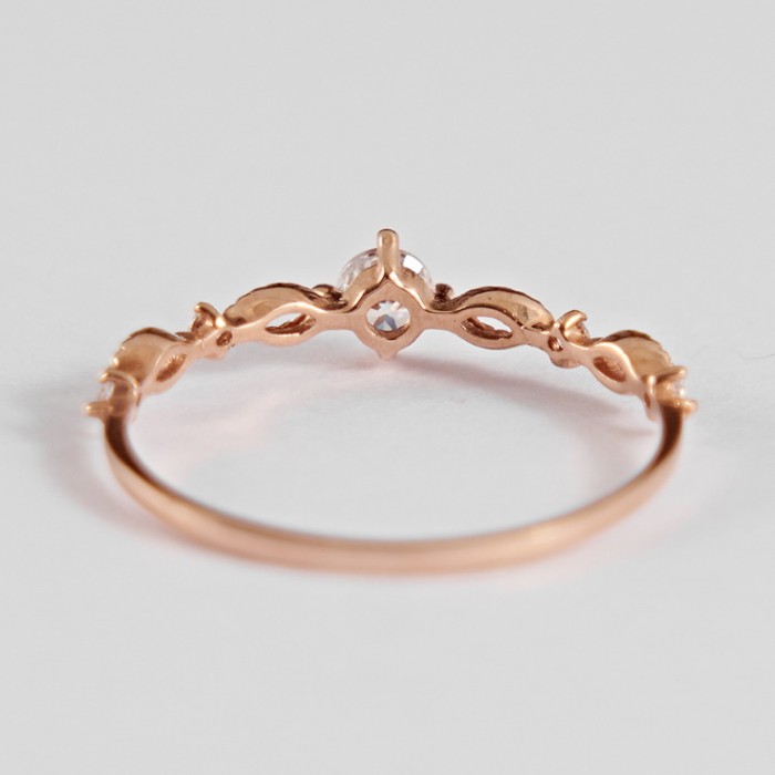 Vintage Style Engagement Diamond Ring 