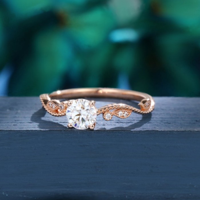 0.44 Carat Diamonds Vintage Leaf Ring SS0193 0.44 Carat Diamonds Vintage Leaf Ring SS0193