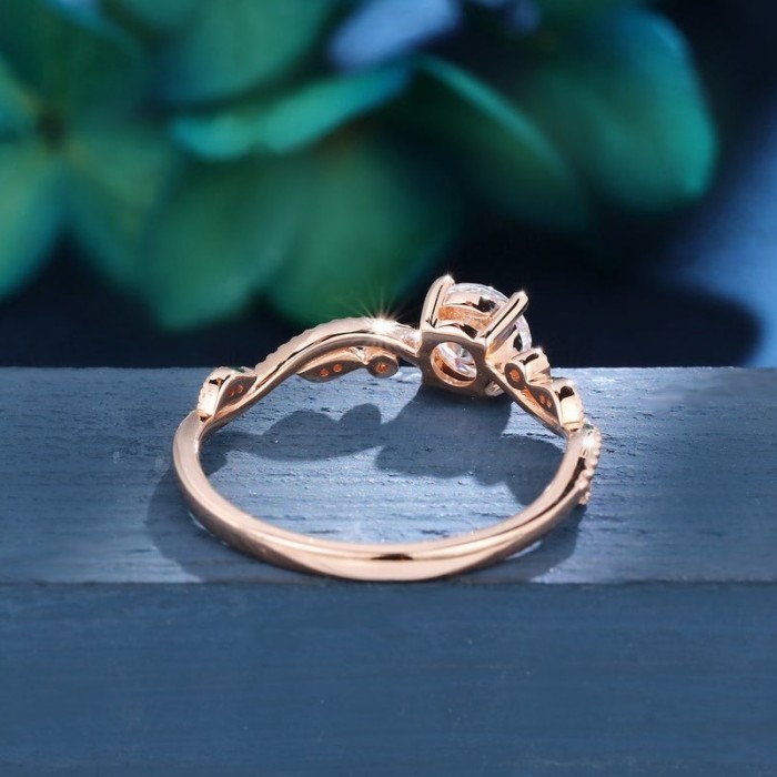 0.44 Carat Diamonds Vintage Leaf Ring SS0193 0.44 Carat Diamonds Vintage Leaf Ring SS0193