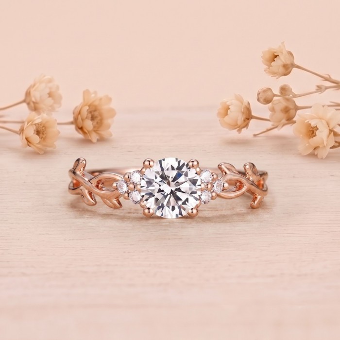 Leaf Design HRD Certificate Diamond Proposal Ring 