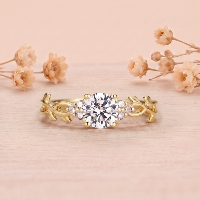 Leaf Design HRD Certificate Diamond Proposal Ring 