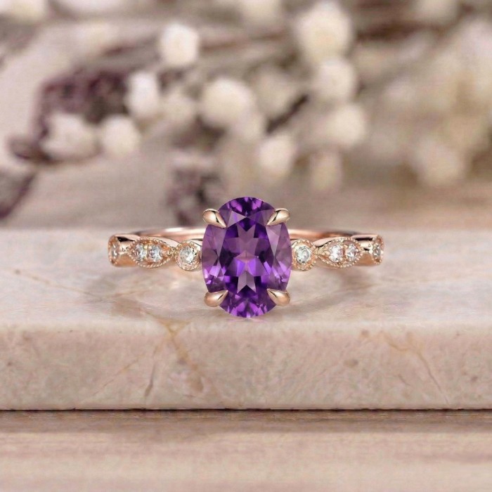 Oval Ametist Ve Pırlanta Vintage Tektaş Yüzük