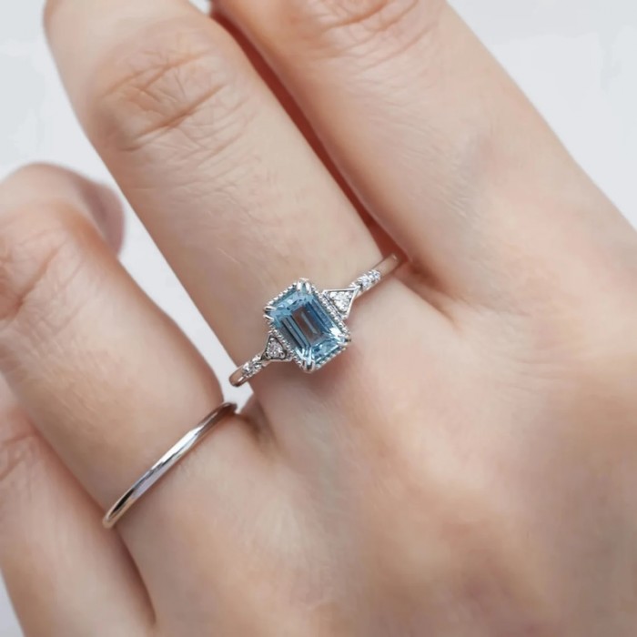 Zümrüt Kesim Aquamarine Ve Pırlanta Yüzük SS0327