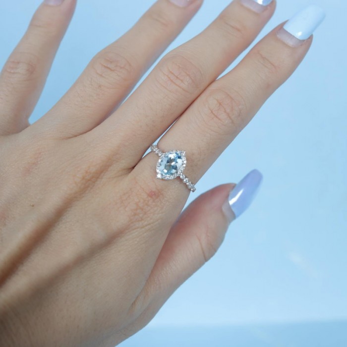 Natural Oval Aquamarine & Diamond Ring SS0246 Natural Oval Aquamarine & Diamond Ring SS0246
