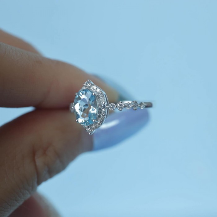 Natural Oval Aquamarine & Diamond Ring SS0246 Natural Oval Aquamarine & Diamond Ring SS0246