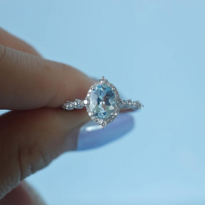 Natural Oval Aquamarine & Diamond Ring SS0246 Natural Oval Aquamarine & Diamond Ring SS0246
