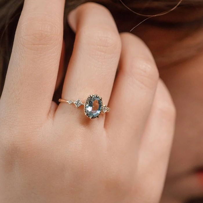 Oval Aquamarin Ve Pırlanta Vintage Yüzük SS0069