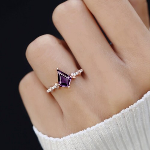 Kite Amethyst & Diamond Leaf Design Ring 