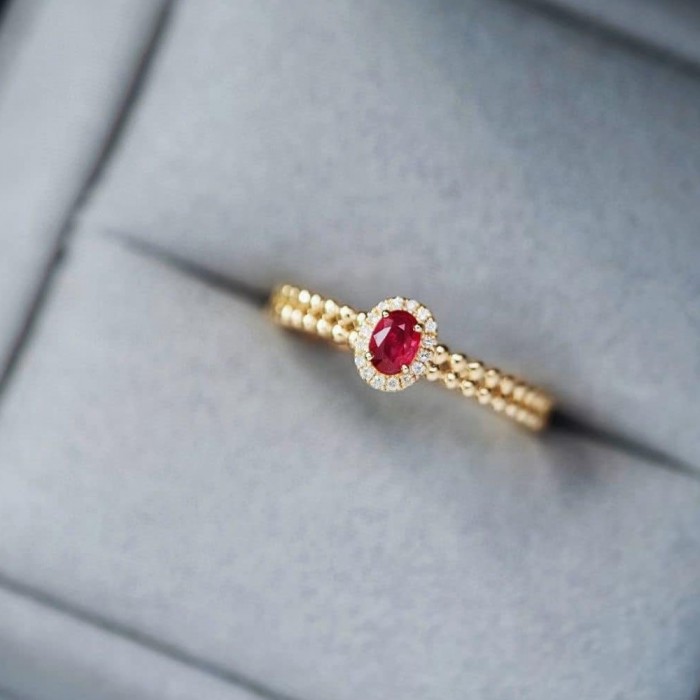 Natural Oval Ruby & Diamond Gold Ring SS0117