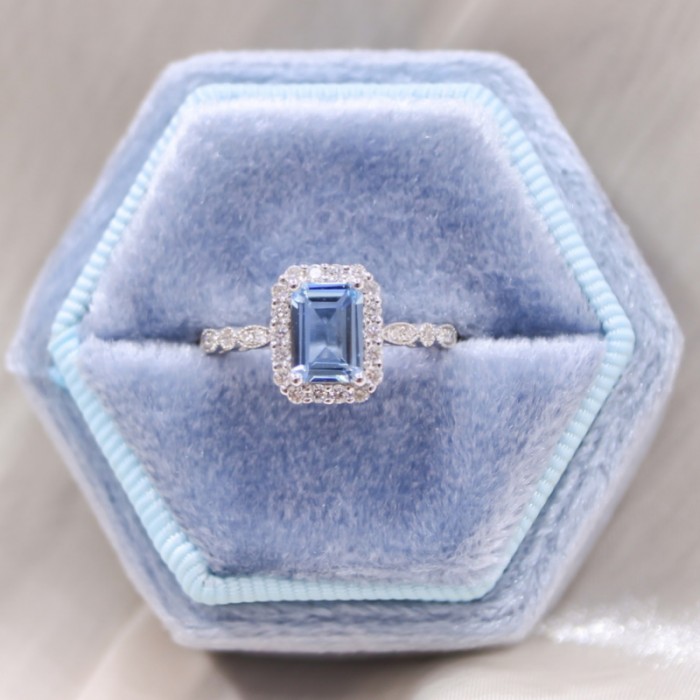 Emerald Cut Aquamarine & Diamond Ring SS0105 Emerald Cut Aquamarine & Diamond Ring SS0105
