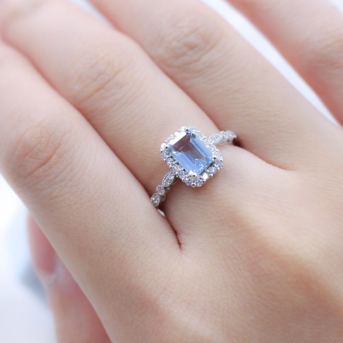 Emerald Cut Aquamarine & Diamond Ring SS0105 Emerald Cut Aquamarine & Diamond Ring SS0105