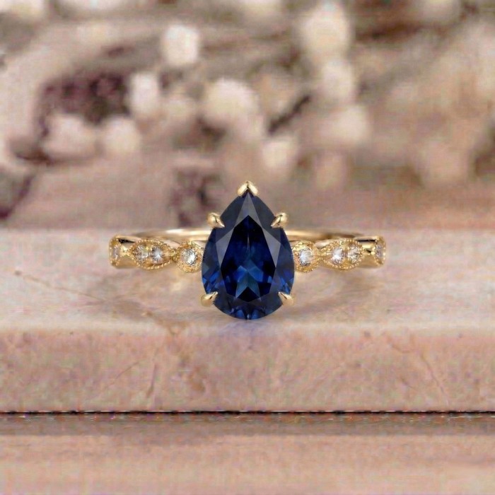 Su Damlası Safir Taşlı Pırlantalı Vintage Yüzük