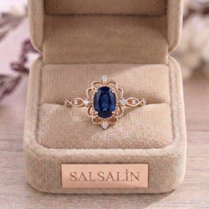 Oval Sapphire & Diamond Vintage Ring SS0154