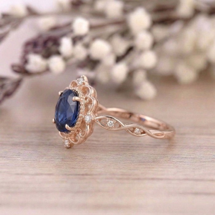 Oval Sapphire & Diamond Vintage Ring SS0154