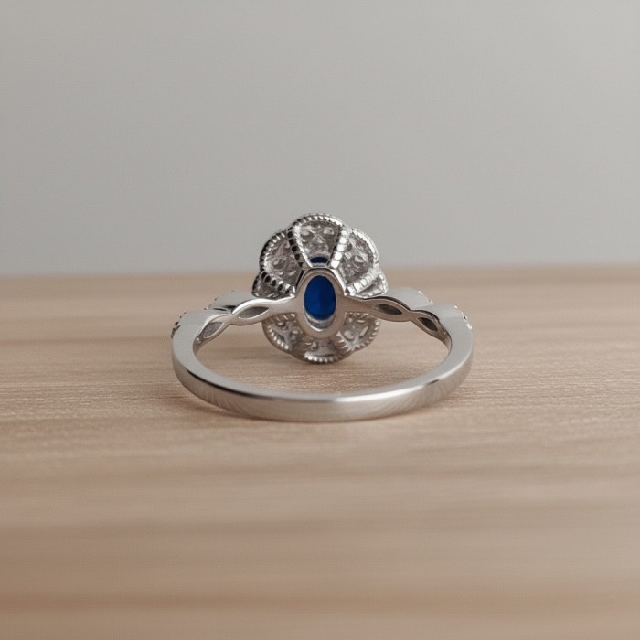 Halo Design Sapphire & Diamond Vintage Ring
