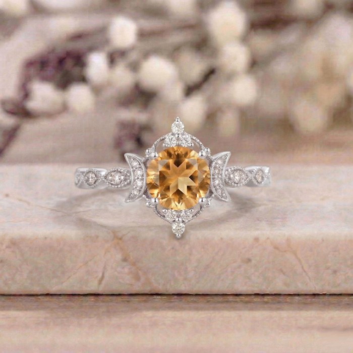 Vintage Design Rings Citrine Diamond Gold Vintage Design Rings Citrine Diamond Gold