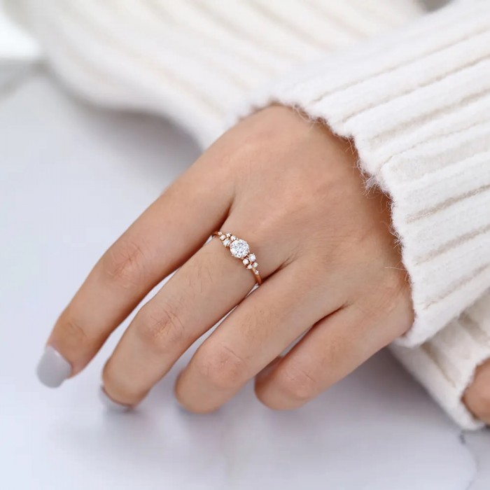 Beyaz Topaz Ve Pırlanta Asimetrik Tektaş Yüzük SS0191