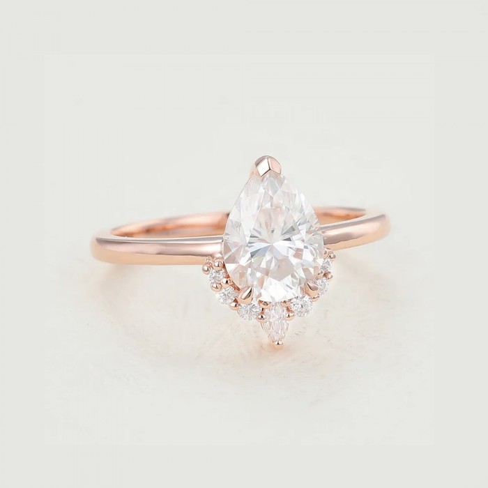 Damla Beyaz Topaz Ve Pırlanta Yüzük SS0177