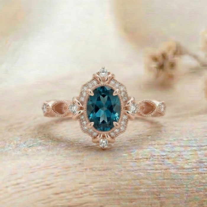 London Blue Topaz Ve Pırlanta Vintage Yüzük London Blue Topaz Ve Pırlanta Vintage Yüzük