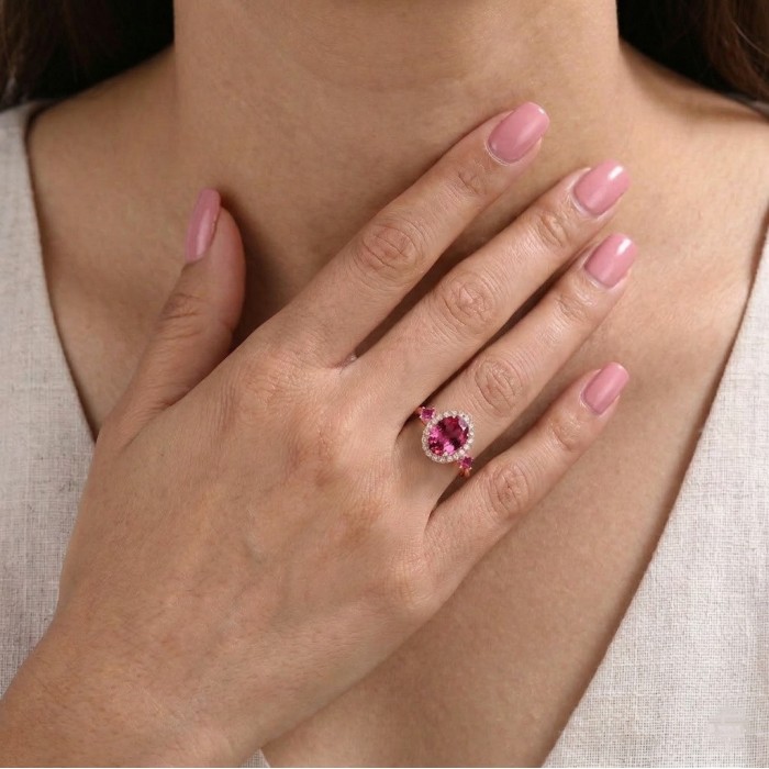 Pembe Turmalin Ve Pırlanta Halo Model Yüzük