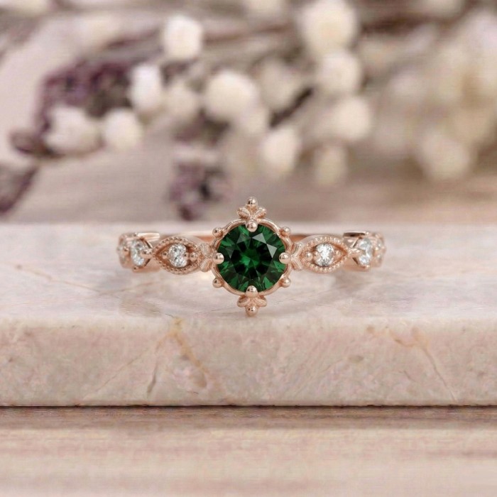 Green Tourmaline & Diamond Vintage Ring