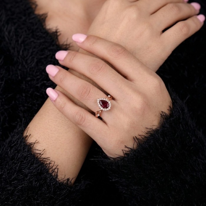 Kırmızı Damla Yakut Pırlanta Tasarım Yüzük