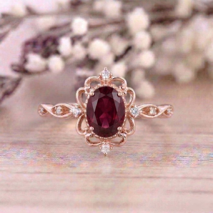 Yakut Ve Pırlanta Vintage Tasarım Altın Yüzük