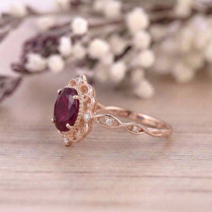 Yakut Ve Pırlanta Vintage Tasarım Altın Yüzük