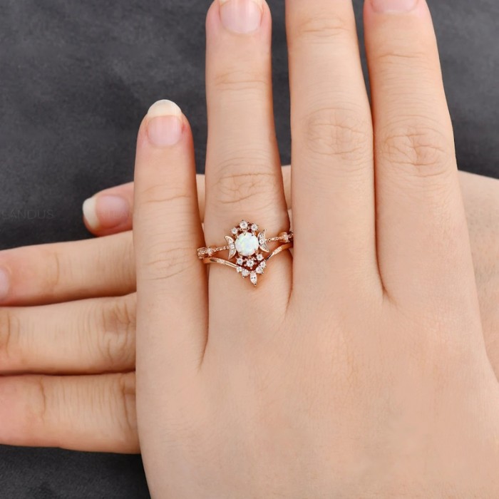 Opal Ve Pırlanta Vintage Tasarım Hilal Yüzük SS0340